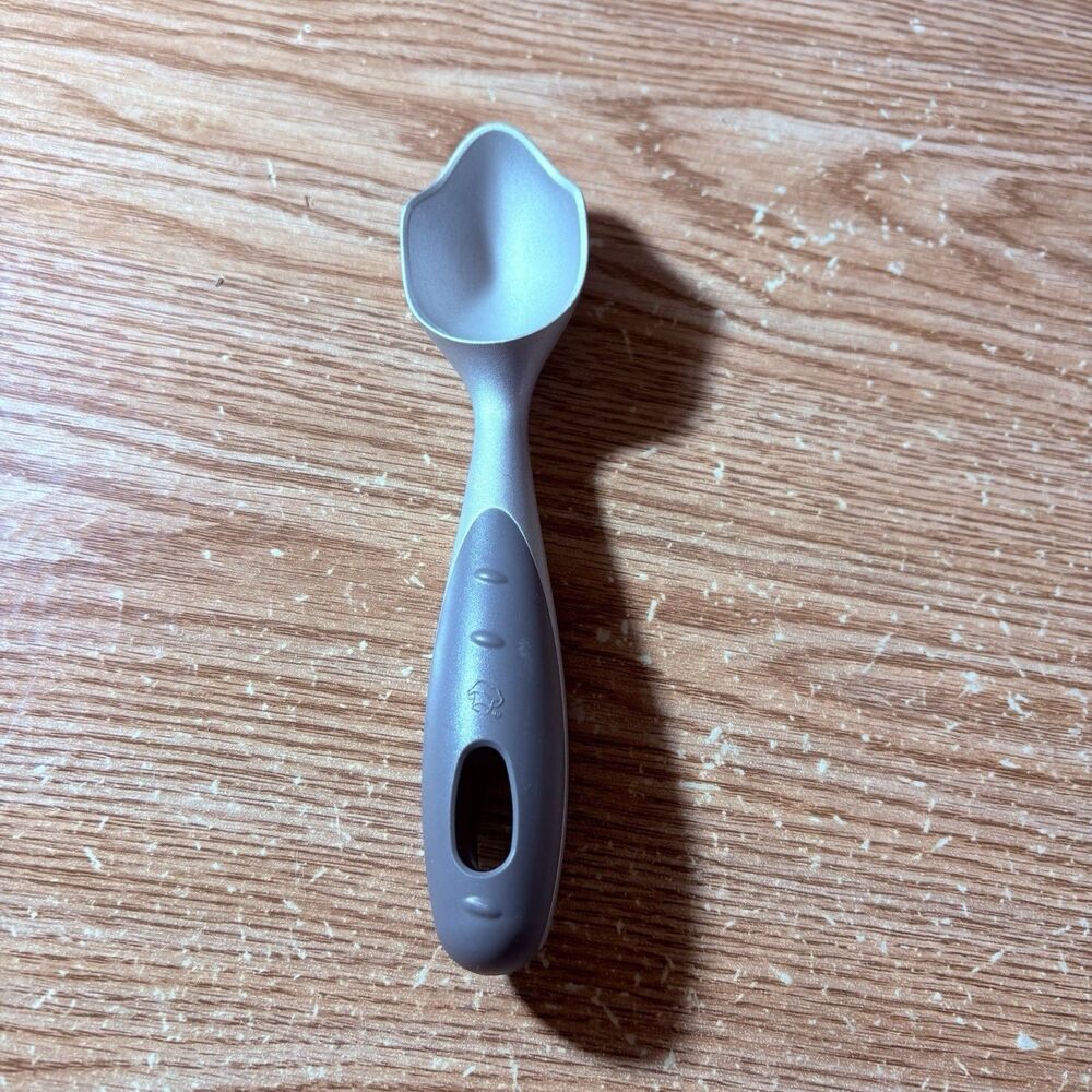 Pampered Chef Ice Cream Scoop Mdl 2731 Silver Silicone Metal